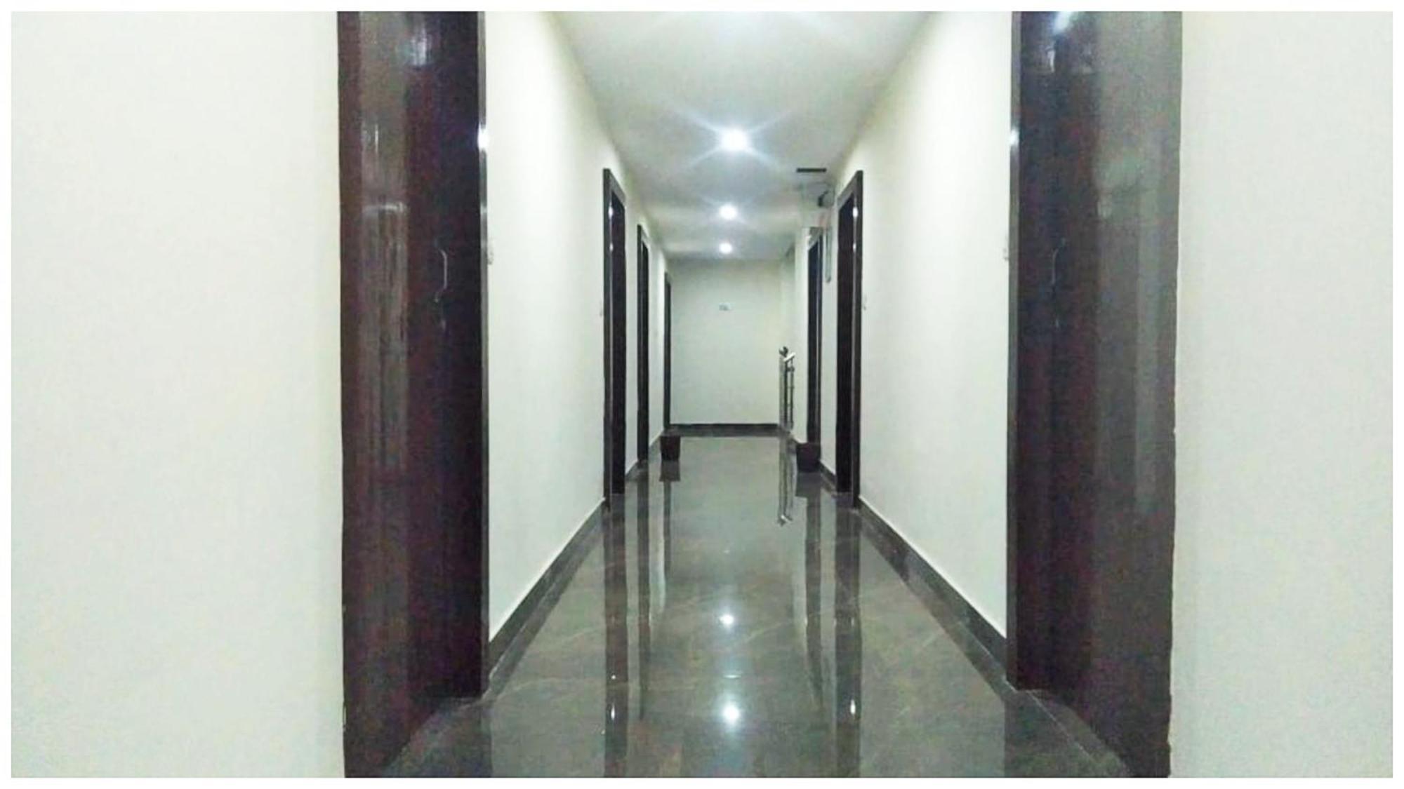 A Premium Hotel Sheeva Inn Near Temple - Fully Air Conditioning - Best Hotel Kankhal Esterno foto
