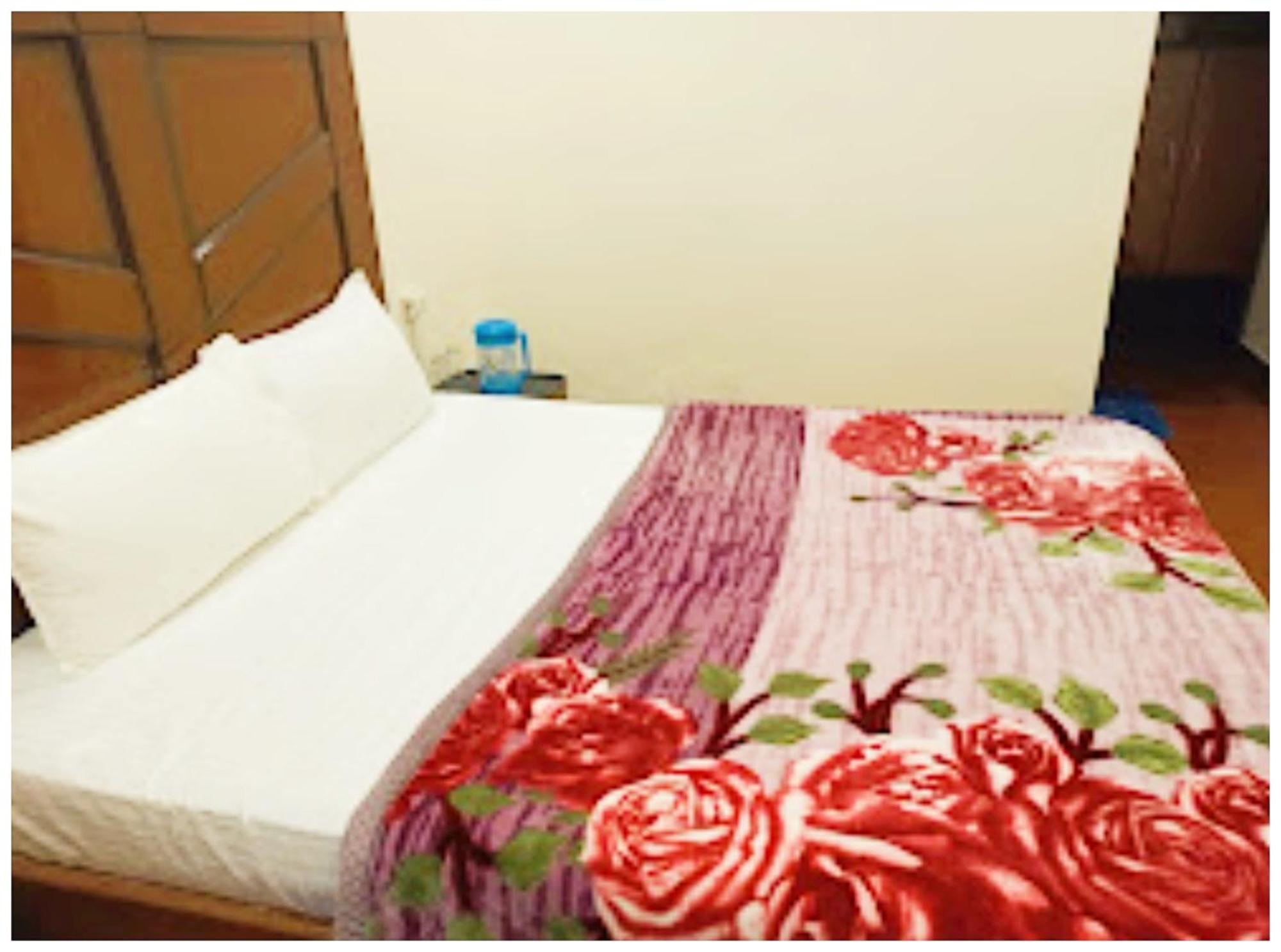 A Premium Hotel Sheeva Inn Near Temple - Fully Air Conditioning - Best Hotel Kankhal Esterno foto